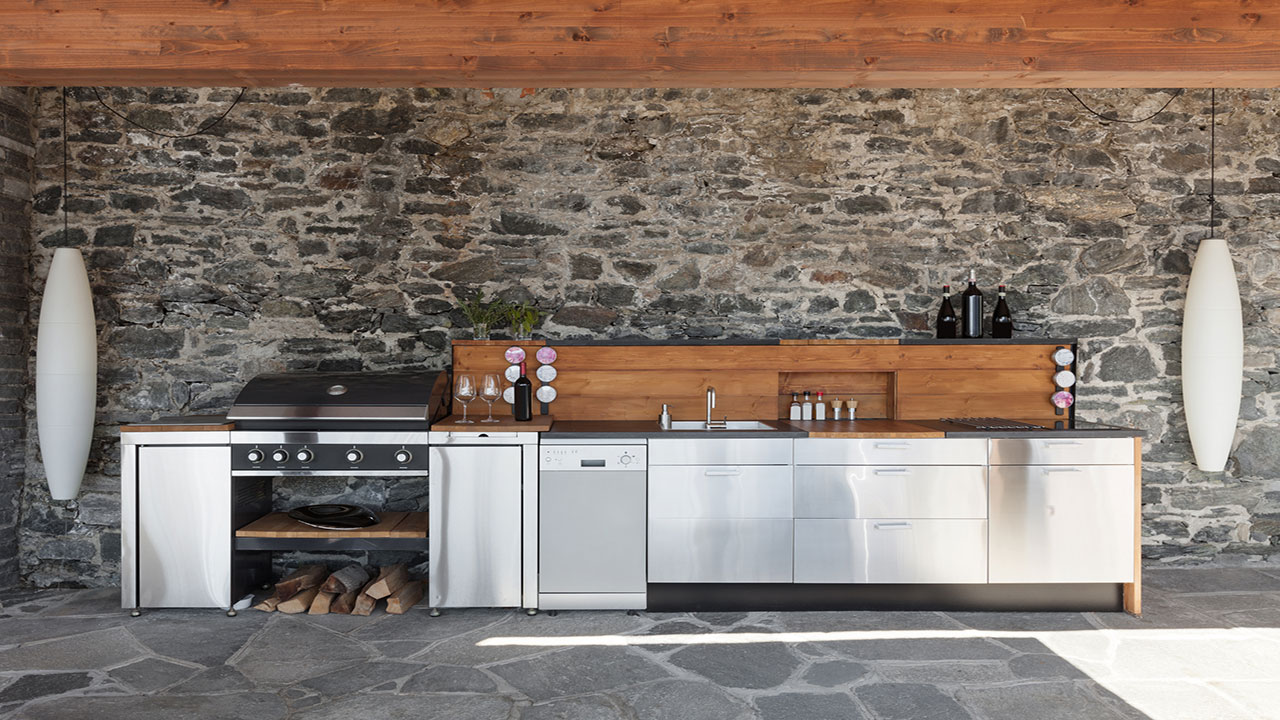Frank & Susan DiLauro Outdoor Kitchen Trends in Luxury Homes
